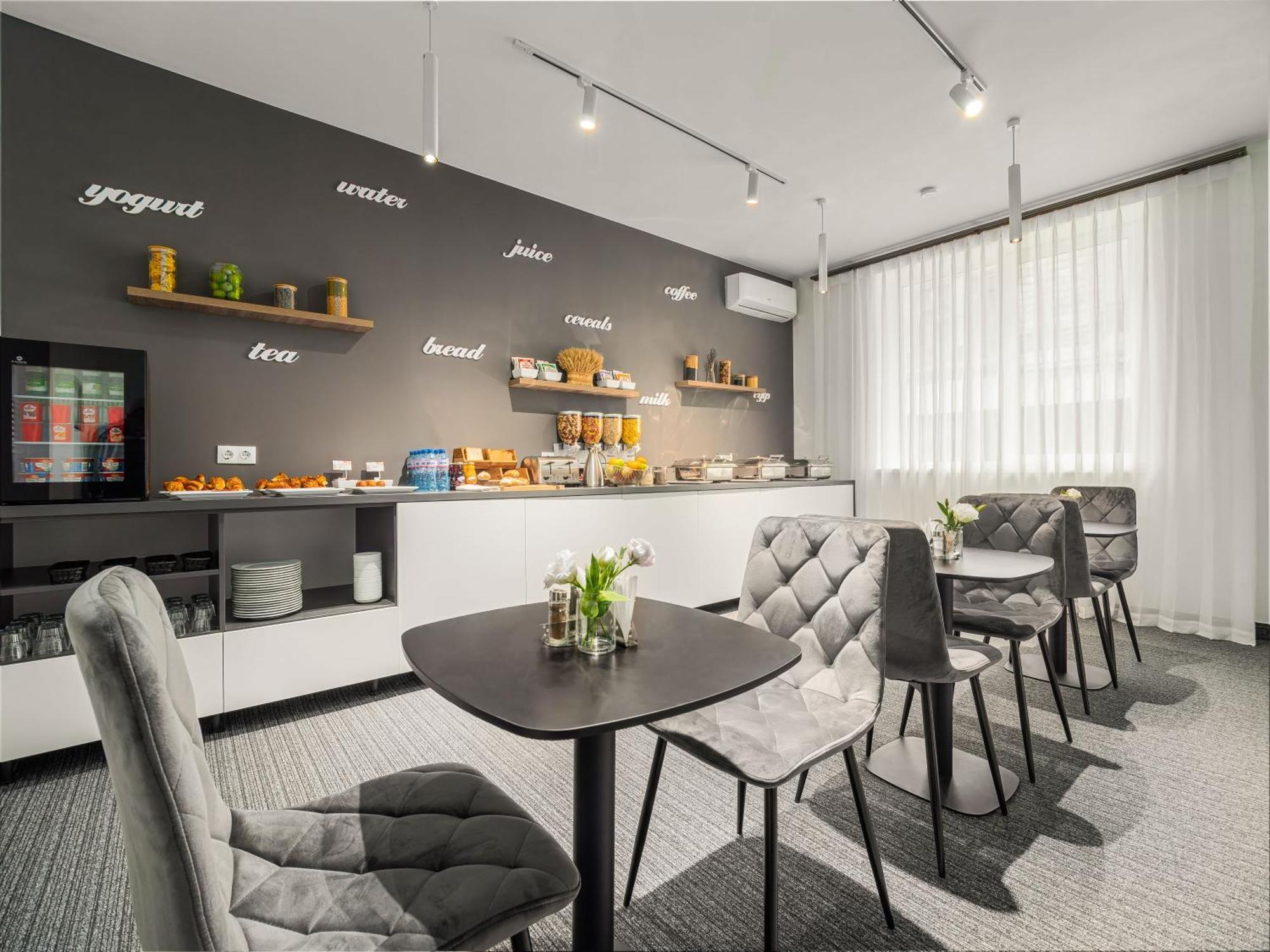 Ta Collection Hotel 키시나우 외부 사진